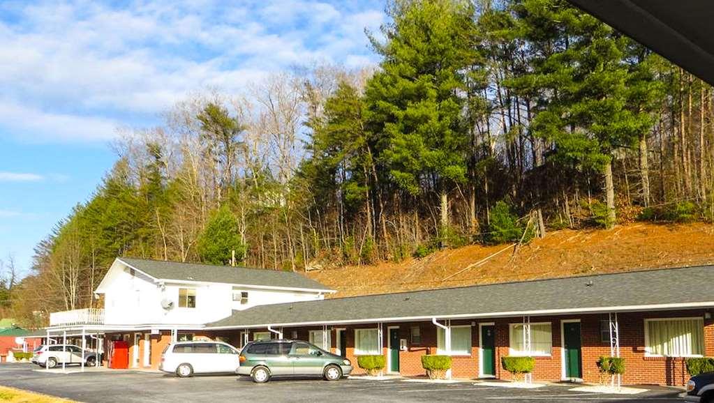 Regal Inn Clayton Esterno foto