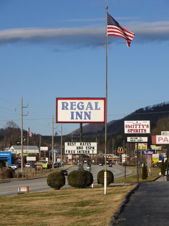 Regal Inn Clayton Esterno foto