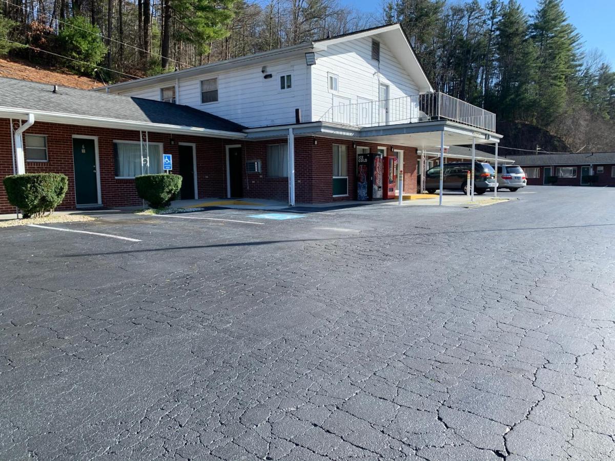 Regal Inn Clayton Esterno foto